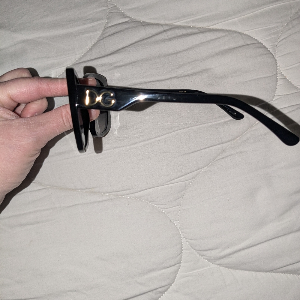 Dolce & Gabbana sunglasses - Picture 9 of 11